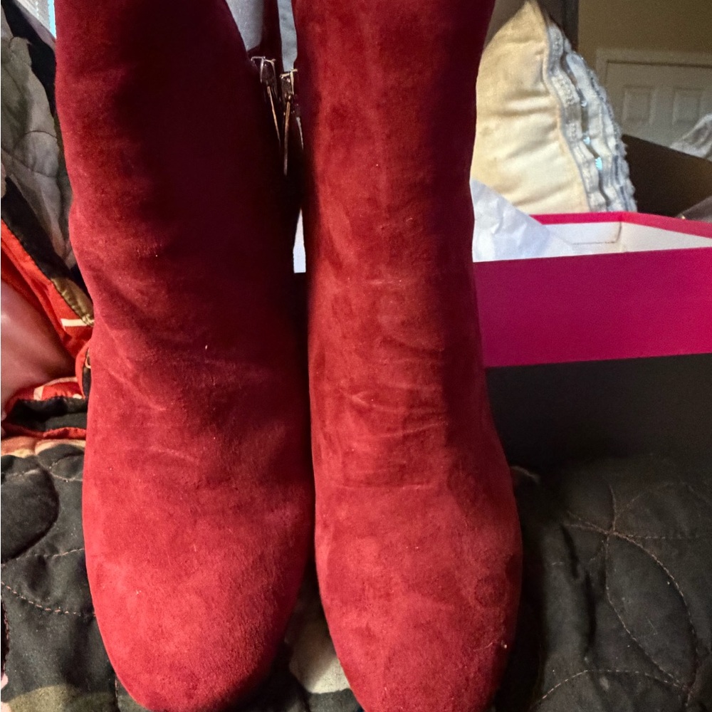 Vince Camuto Elegant Red Women's Boots
